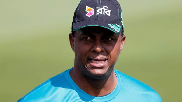 Courtney Walsh: West Indies women appoint former fast bowler as head coach - B**** Sport