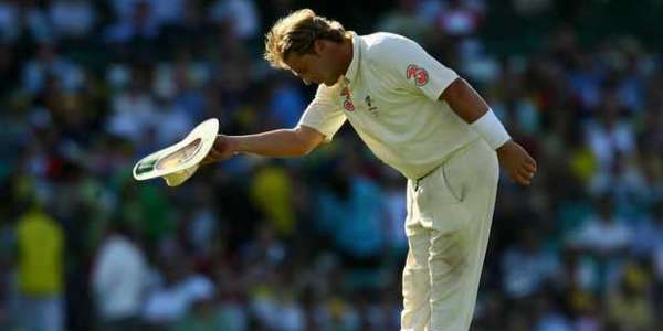 Bowled him around his legs – Shane Keith Warne does it again!